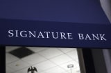 Hai ngày sau khi Ngân hàng SVB sụp đổ, đến Signature Bank bị buộc đóng cửa