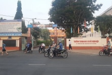 Tiền Giang: Nhắn tin ‘gạ tình’ nữ sinh lớp 8, thầy giáo bị tạm giữ