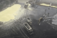 Bãi lưu huỳnh lộ thiên ở Hà Nội bị xử lý