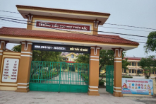 Quảng Bình: Đánh hiệu phó nhập viện, hiệu trưởng xin lỗi trước toàn trường