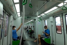 Hà Nội Metro nói gì về việc ‘cấm xe đạp gấp’ gắn pin lithium lên tàu?