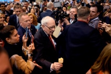 Tỷ phú Warren Buffett: AI không thể chiến thắng trí thông minh con người