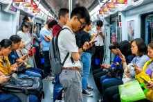 Mạng xã hội đang làm cạn kiệt năng lượng giao tiếp của thanh thiếu niên