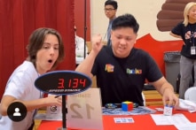 Video: Chàng trai tự kỷ giải khối Rubik trong 3,13 giây, lập kỷ lục thế giới