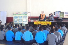 Truyền thụ văn hóa tu luyện của Trung Quốc, người phụ nữ Đức đi khắp 60 trường học ở Ấn Độ