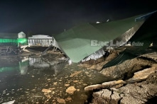 Sạt lở sông Gành Hào, nhà xưởng cùng tài sản hơn 5 tỷ đồng trôi sông