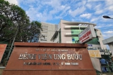 Vụ bác sĩ BV ung bướu bị tố gợi ý ‘vui vẻ’: Chuyển thông tin đến công an 