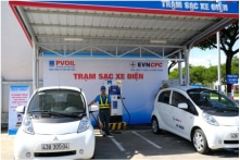 Bộ GTVT: Đề xuất miễn phí trước bạ, hỗ trợ 1.000 USD cho người mua ô tô điện