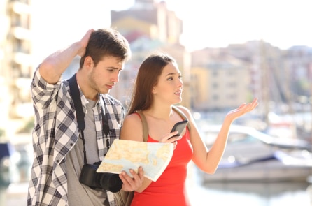 Nên làm gì nếu bị lạc đường ở nước ngoài? 