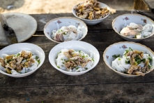 Bún Phở dập dình tăng giá theo lệnh cấm xuất khẩu gạo của Ấn Độ
