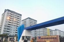 TP.HCM: Nam bảo vệ ký túc xá đại học văng tục, xúc phạm, hành hung sinh viên