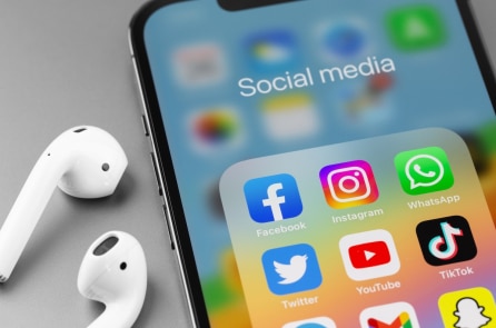 EU yêu cầu X, Meta và TikTok xử lý thông tin sai lệch và liên quan khủng bố