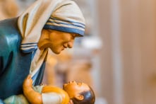 Người tiến về phía trước vì tình yêu