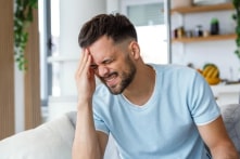 Những biện pháp hiệu quả khắc phục chứng đau nửa đầu tại nhà