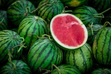 Bị khối ngoại rút ròng gần 4 tỷ USD, vì sao VN-Index vẫn tăng trưởng hơn 31%?