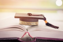 Cụ bà 90 tuổi trở thành thạc sĩ cao tuổi nhất của Đại học Bắc Texas