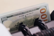 Đầu tư trực tiếp của nước ngoài vào Trung Quốc giảm 82% trong năm 2023