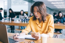 Gian lận học thuật ở Trung Quốc: Có hệ thống, có thị trường và bảng giá