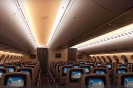 Lý giải nguyên nhân máy bay tắt đèn cabin lúc cất và hạ cánh