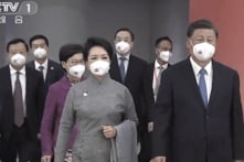Blog: Tập Cận Bình đang muốn để vợ mình tiếp quản quyền lực?