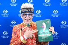 MC Thanh Bạch xem Shen Yun: “Lần đầu được xem màn trình diễn đỉnh cao như vậy”