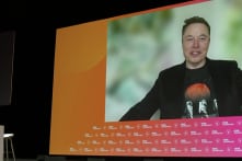 Musk nói đùa mình là người ngoài hành tinh, dự đoán AI sẽ cướp đi mọi công việc