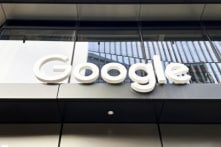 Công cụ AI của Google mắc lỗi lố bịch, gọi ông Obama là người Hồi giáo