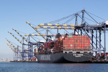 Hải quan Mỹ chặn số trang sức giả từ Trung Quốc trị giá 200 triệu USD