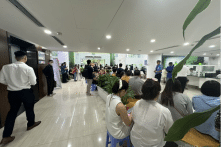 Big 4 và SJC bán vàng cho dân giá 79,98 triệu đồng/lượng
