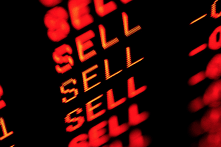 Khối ngoại triền miên bán ròng, bao giờ dừng lại?