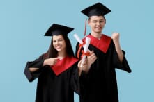 Hoàn cảnh khó khăn, hai chị em vẫn tốt nghiệp thủ khoa và á khoa, chuẩn bị vào Harvard