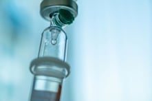 Truyền dịch tại nhà, một phụ nữ sốc thuốc, tử vong