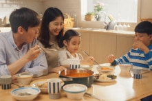 Hạnh phúc đến từ bữa cơm gia đình