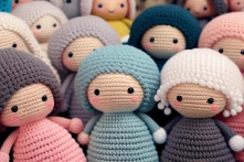 Cô giáo làm búp bê len tượng trưng cho 30 học sinh nhân ngày tốt nghiệp