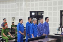 Cựu Chủ tịch và loạt lãnh đạo quận Cẩm Lệ bị phạt tù vì tội nhận hối lộ