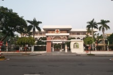 Phó chánh văn phòng tỉnh Quảng Trị chèn link cá độ vào website của cơ quan công quyền