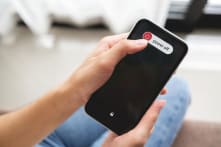 Tắt nguồn lâu ngày có ảnh hưởng đến tuổi thọ của điện thoại không?