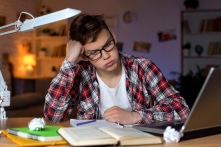 Chiến lược giúp người trẻ thoát khỏi căng thẳng lo lắng quá mức