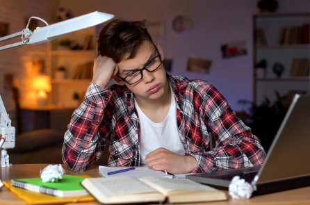 Chiến lược giúp người trẻ thoát khỏi căng thẳng lo lắng quá mức