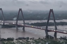 Lũ trên sông Thao-Thương-Lục Nam vượt BĐ3; Hà Nội cảnh báo lũ lớn trên tất cả các tuyến sông