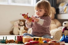 Trẻ thích ở một mình thường thông minh?