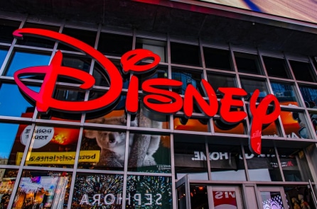 Disney lược bỏ cốt truyện liên quan đến người chuyển giới trong phim ‘Win or Lose’