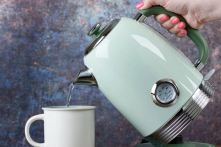 Bạn đã sử dụng ấm đun nước siêu tốc đúng cách?