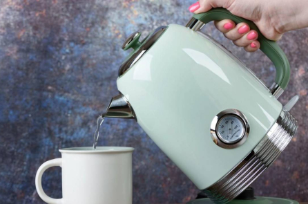 Bạn đã sử dụng ấm đun nước siêu tốc đúng cách?