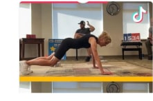 Người phụ nữ 59 tuổi thực hiện 1575 lần chống đẩy trong một giờ, lập kỷ lục thế giới