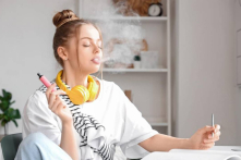WHO:  Ít nhất 15 triệu thanh thiếu niên sử dụng thuốc lá điện tử trên toàn cầu