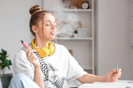 WHO:  Ít nhất 15 triệu thanh thiếu niên sử dụng thuốc lá điện tử trên toàn cầu