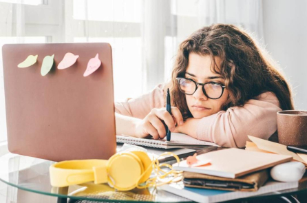 Thanh thiếu niên bị căng thẳng có thể kéo nền kinh tế Mỹ đi xuống