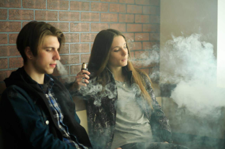 FDA hạn chế Nicotine trong thuốc lá và các sản phẩm thuốc lá khác