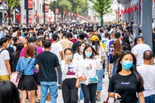 Một phụ huynh Trung Quốc tẩy uế tư tưởng ở Na Tra 2 cho con